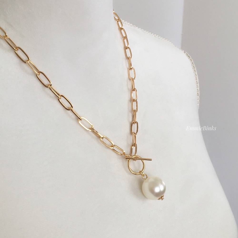 ✨3/$38 New Golden Chain Faux Pearl Toggle Clasp Front Closure Necklace T Bar - Picture 8 of 16